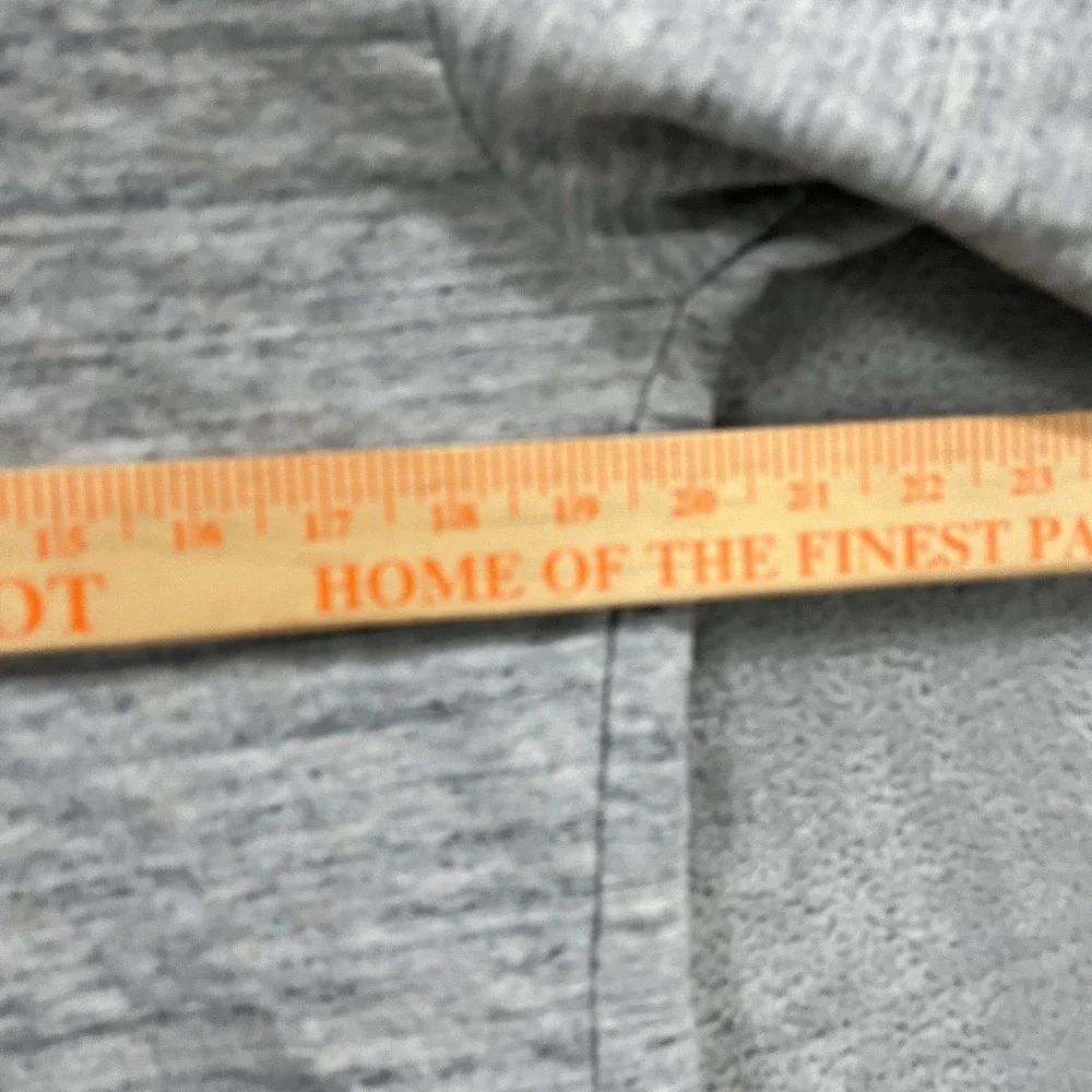 Volcom Pullover Hoodie Mens Small Gray Fleece Lined Long Sleeve Kangaroo Pocket